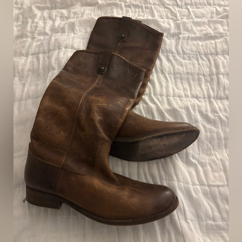 Frye Brown Heeled Boots Classic Western Style